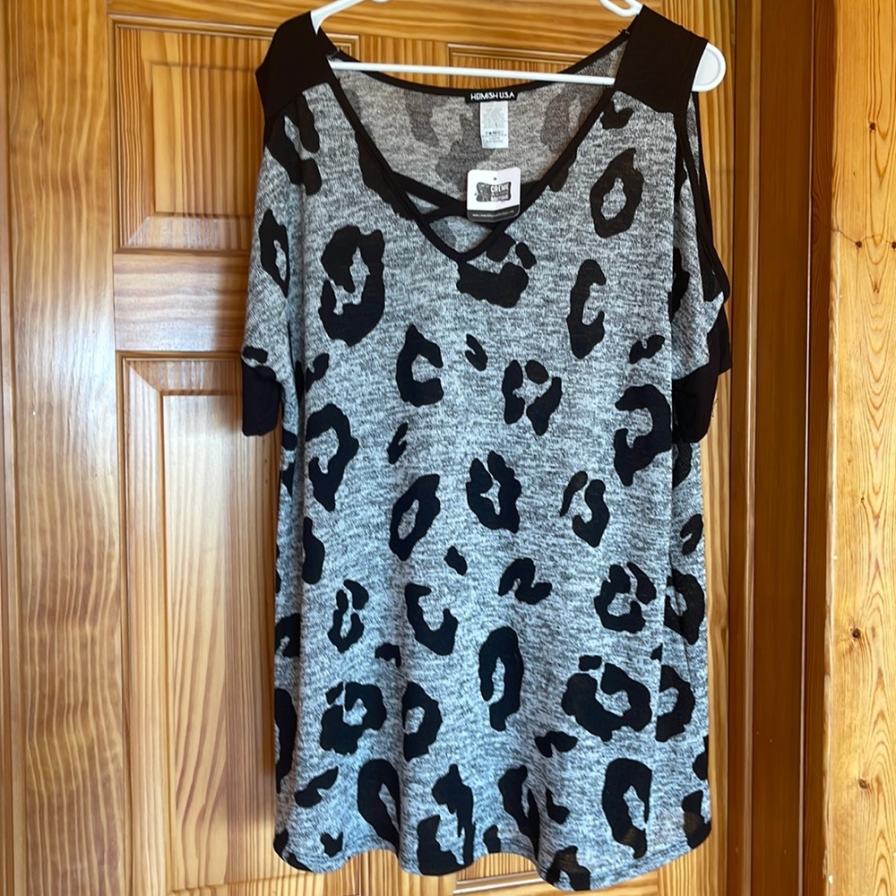 Size Xl leopard print nwt blouse